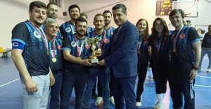 Aydıntepe'deki Voleybol turnuvasının kazananı belli oldu
